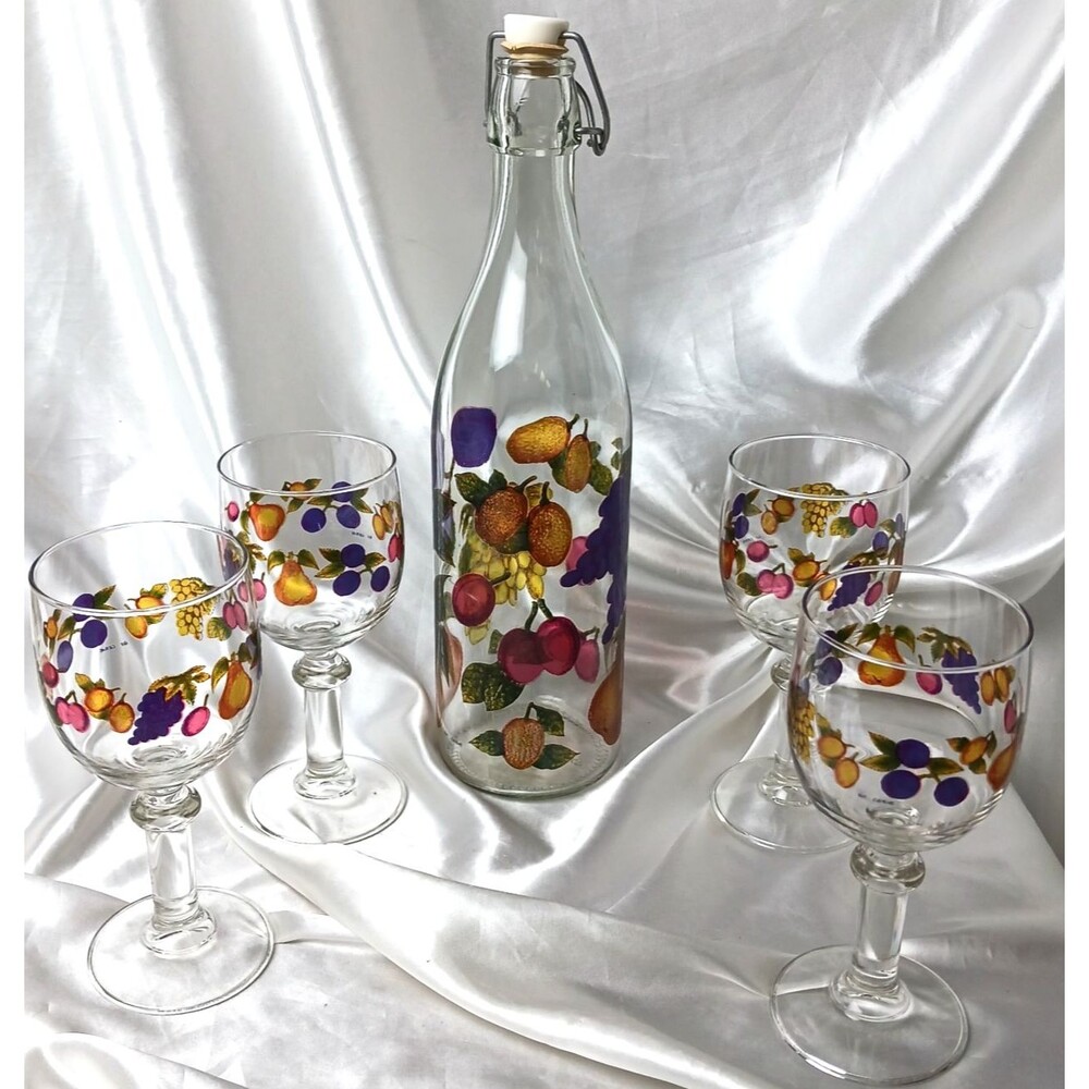 VINTAGE MADE IN ITALY CERVE GLASS DECANTER & 4 GOBLET SET FRUIT PATERN